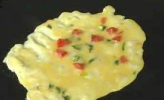 How-to-make-an-omelette-on-a-flat-top
