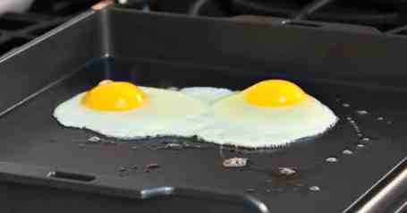 eggs-griddled-on-stove-top-griddle